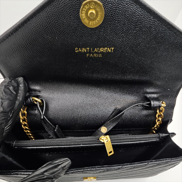 Black Quilted Chain Shoulder Bag (AAQ)