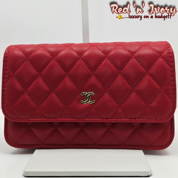Red Quilted Wallet on Chain (AAS)
