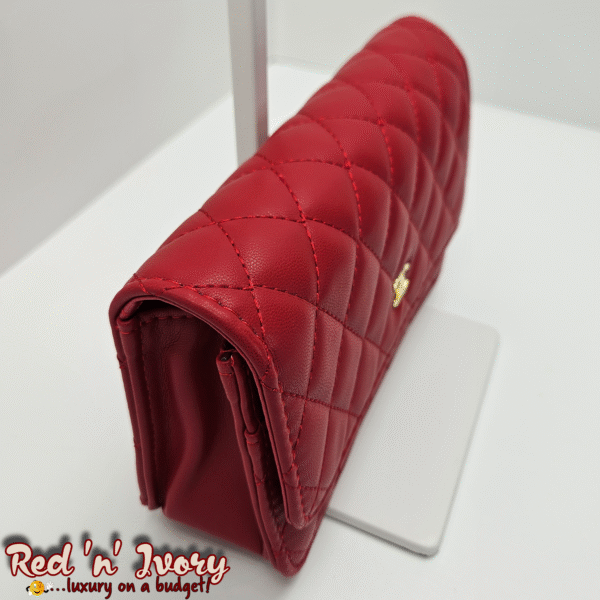 Red Quilted Wallet on Chain (AAS)