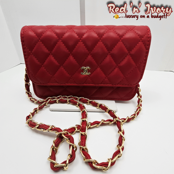 Red Quilted Wallet on Chain (AAS)