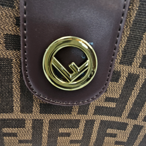 Chain Shoulder Bag (AAT)