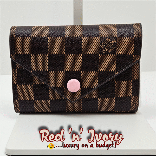 AAZ1 Compact Wallet with Pink Interior (AAZ)