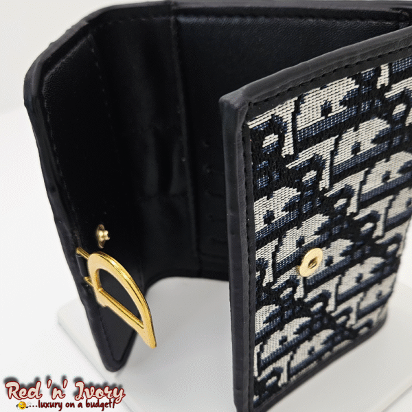 Oblique Tri-Fold Wallet (CAQ)