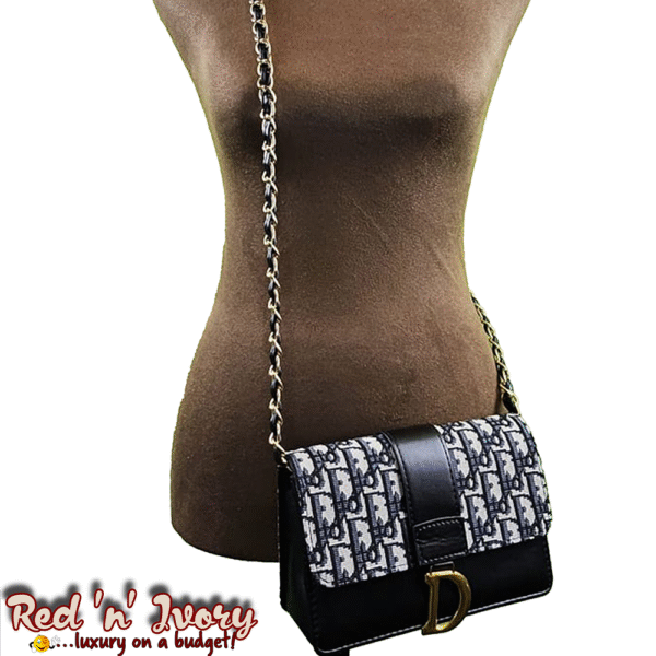 Oblique Mini Chain Bag (CAY)