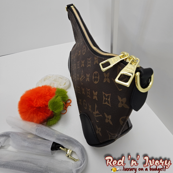 DAW3 Curve Monogram Shoulder Bag (DAW)