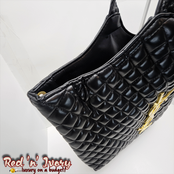 EAU7 Quilted Tote Bag (EAU)