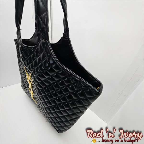 EAU8 Quilted Tote Bag (EAU)