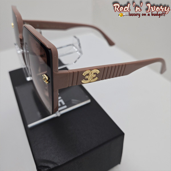 Bold Elegance Square Sunglasses (FAP)