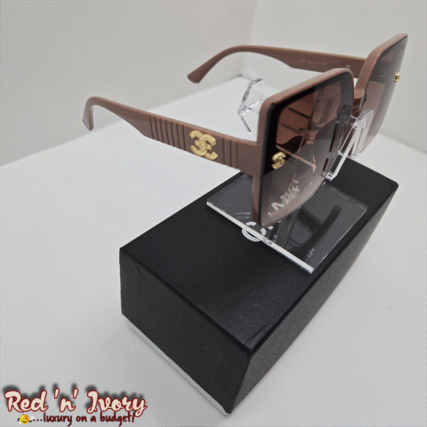 Bold Elegance Square Sunglasses (FAP)