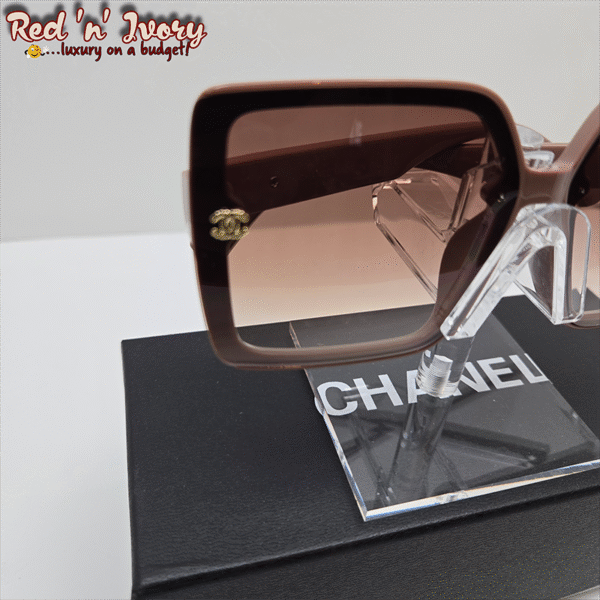 Bold Elegance Square Sunglasses (FAP)