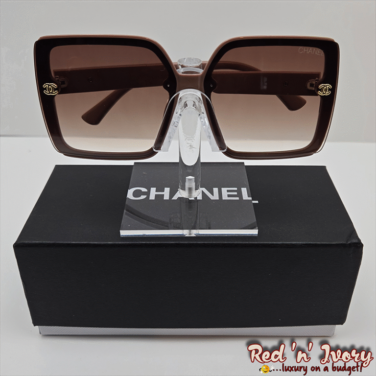 FAP4 Bold Elegance Square Sunglasses (FAP)