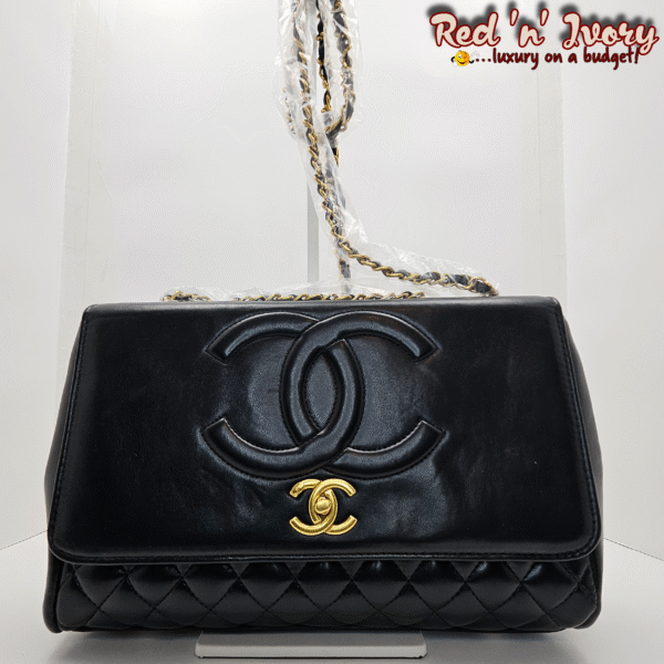 Elegant Black Quilted Shoulder Bag (EAC)
