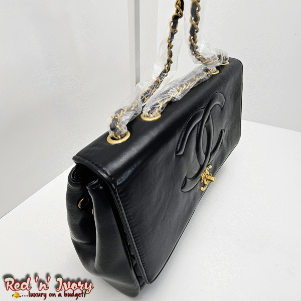 Elegant Black Quilted Shoulder Bag (EAC)