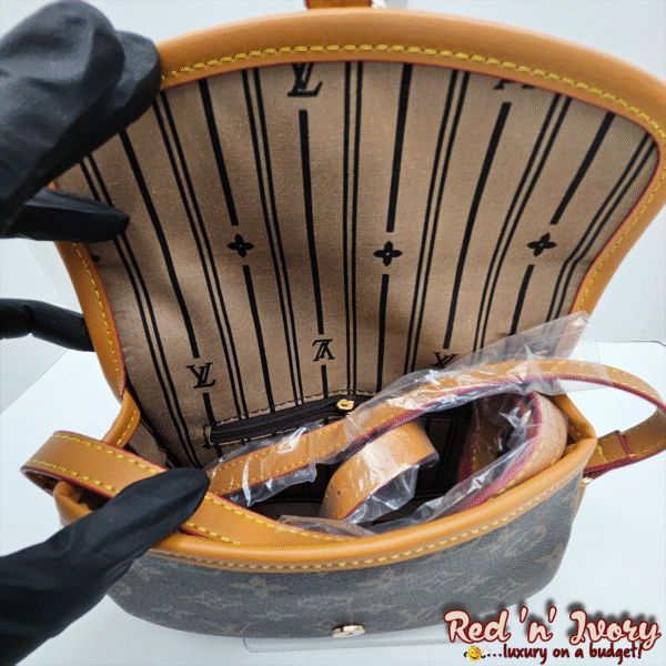 Elegant Flap Buckle Mini Bag (EAG)