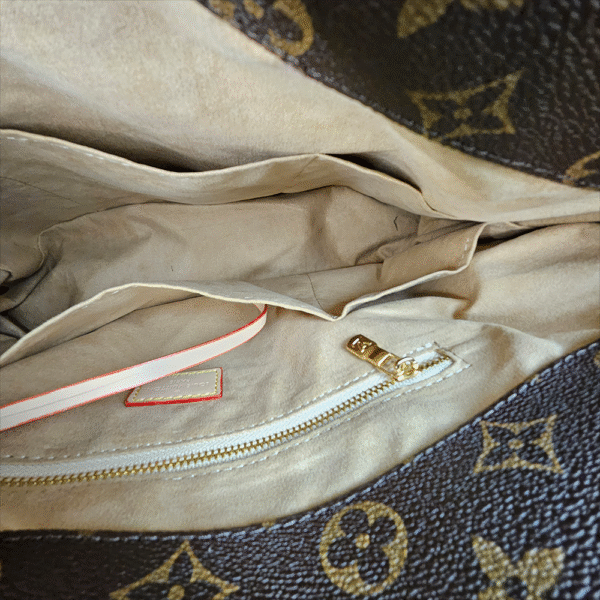 Elegant Monogram Ring-Handle Tote (EAJ)